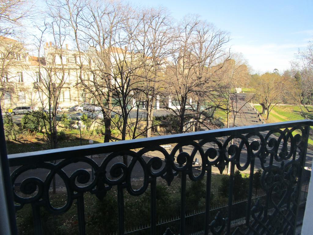 Hotel Des Poetes Avec Parking Sur Reservation Beziers Bagian luar foto