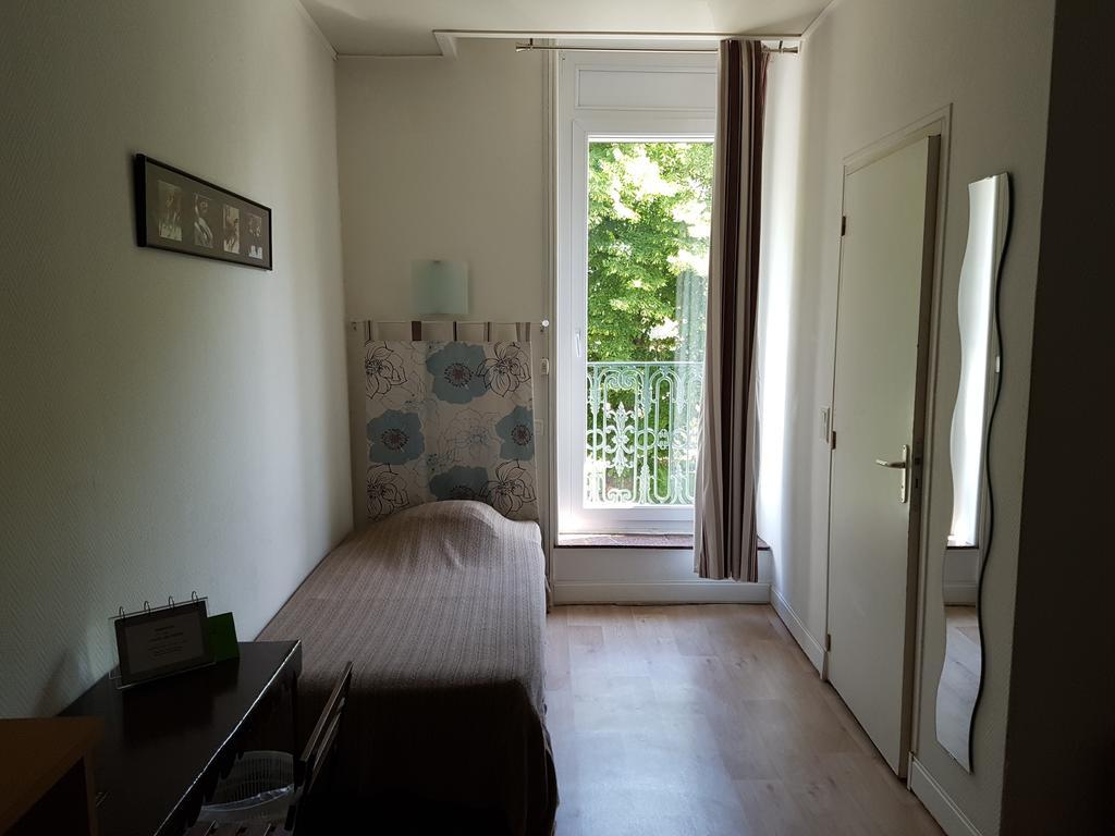 Hotel Des Poetes Avec Parking Sur Reservation Beziers Bagian luar foto